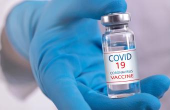 Βρετανία-Κορωνοϊός: Δοκιμές εμβολίων σε εσκεμμένα μολυσμένους εθελοντές