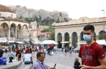 Κορωνοϊός: Στο μάτι του κυκλώνα η Αττική – Τα σενάρια για νέα μέτρα