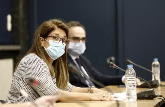 Παπαευαγγέλου σε ΣΚΑΪ 100.3: Σε δύο ταχύτητες η άρση των μέτρων- Να ανοίξουν τα δημοτικά