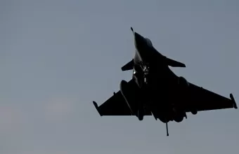 Πέτσας: Η συμφωνία για τα εξοπλιστικά- Το χρονοδιάγραμμα παραλαβής των 18 Rafale