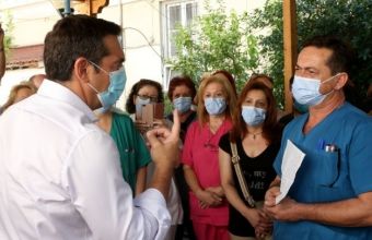Τσίπρας απο Ευαγγελισμό: "Κρίσιμη κατάσταση" λόγω της έξαρσης του κορωνοϊού