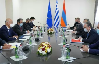 Δένδιας στην Αρμενία: Η Τουρκία πρέπει να κριθεί από τις πράξεις της