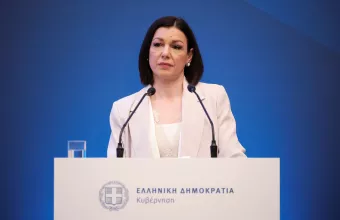 Πελώνη σε ΣΚΑΪ 100,3: Από το Φεβρουάριο και μετά ελπίζουμε να ξεκινήσουν οι μαζικοί εμβολιασμοί 