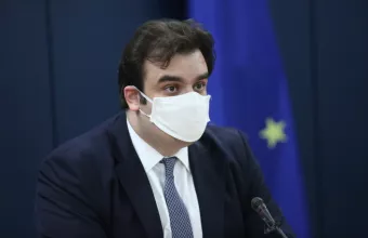 Πιερρακάκης σε ΣΚΑΪ 100,3: Από σήμερα η βεβαίωση εμβολιασμού - Τι χρειάζεστε για έκδοση