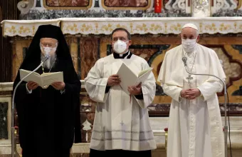 Ιταλία: Ο Φραγκίσκος μαζί με Βαρθολομαίο - Ο Πάπας φόρεσε μάσκα για 1η φορά δημοσίως (pics)