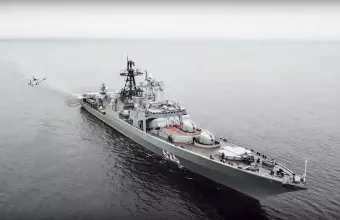 Στον Πειραιά έδεσε το ρωσικό πλοίο Vice Admiral Kulakov (φωτό) 