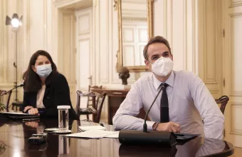 Διαδικτυακή σύνδεση Μητσοτάκη με ψηφιακή τάξη Σχολείου Χανίων-Στη Σύνοδο Κορυφής ιδέα μαθήτριας