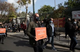Στο Πολυτεχνείο ο Γιάνης Βαρουφάκης με βουλευτές του ΜέΡΑ25 (pics)