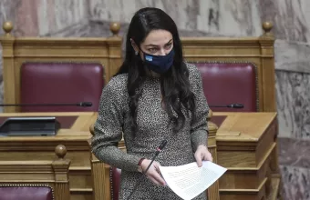 Μιχαηλίδου: Λάθος η διατύπωσή μου για απολύσεις ανεμβολίαστων σε δομές Υγείας
