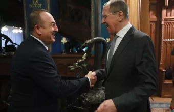 Σότσι: Συνάντηση Λαβρόφ – Τσαβούσογλου σε θερμό κλίμα – Τι συζήτησαν 