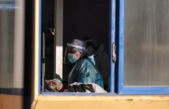 Κορωνοϊός: Ανοσία με μονοκλωνικά αντισώματα; Για ποιους ενδείκνυται η θεραπεία