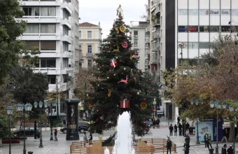 Κορωνοϊός: Αισιοδοξία μετά τα 693 νέα κρούσματα - Τα ρεβεγιόν «φοβίζουν» τους ειδικούς