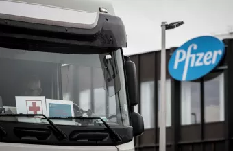 Η Pfizer κατέθεσε αίτημα στον ΕΜΑ για επέκταση εμβολιασμών σε παιδιά 12-15 ετών