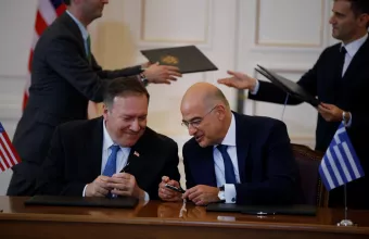 Τηλεφωνική επικοινωνία Δένδια - Πομπέο