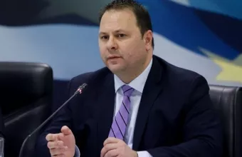 Σταμπουλίδης σε ΣΚΑΪ 100,3: Από Δευτέρα βγαίνουν και οι απαγορευτικές κορδέλες από τα ράφια των σουπερμάρκετ