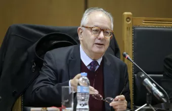 Αλιβιζάτος - ΣΚΑΪ 100,3: Δεν υπάρχει υποχρεωτικός εμβολιασμός – Τι γίνεται με αρνητές υγειονομικούς;