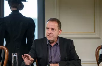 Λιγνάδης για ένταλμα σύλληψης: Ας βγει. Εδώ είμαι, δεν κρύβομαι-Δεν έχω λάβει καμία καταγγελία