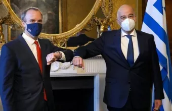 Συνάντηση Ράαμπ-Δένδια: Προσμένουν την άτυπη πενταμερή για την Κύπρο