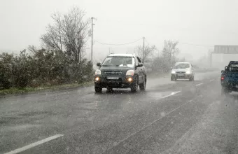 Κακοκαιρία «Μήδεια»: Συμβουλές της ΕΛΑΣ σε εποχούμενους - πεζούς