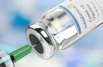 EMA για εμβόλιο AstraZeneca: Τα οφέλη του εμβολιασμού υπερτερούν των κινδύνων 