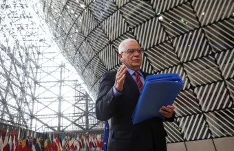 DW: Μια στο καρφί και μια στο πέταλο οι σχέσεις ΕΕ - Τουρκίας