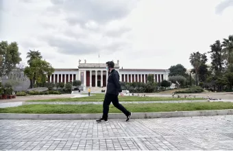 Πληροφορίες για ρεκόρ κρουσμάτων σήμερα – Αναζητείται «χρυσή τομή» - Τα επόμενα βήματα 