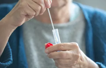 Κορωνοϊός: Έρχονται τα self tests – Αρχές Απριλίου τα πρώτα 10 εκατ. στα φαρμακεία