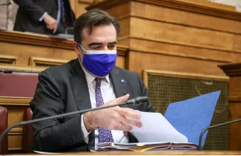 Σχοινάς: Προς νέο πακέτο για ασφαλή επανέναρξη μετακινήσεων η ΕΕ - Στο τραπέζι τα πιστοποιητικά εμβολιασμού