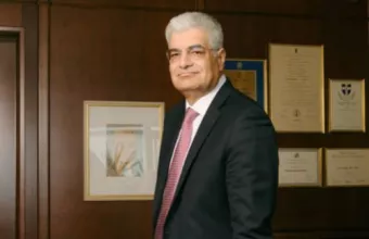 Συρίγος σε ΣΚΑΪ 100,3: Ηθικό και συνειδησιακό δίλημμα ποιος προηγείται να μπει σε ΜΕΘ