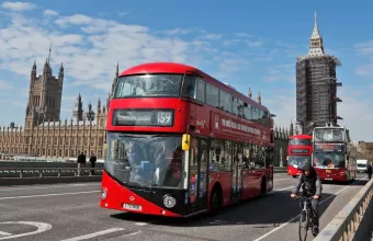 Στο υψηλότερο επίπεδο οι θάνατοι από κορωνοϊό σε Αγγλία και Ουαλία