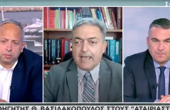 Βασιλακόπουλος σε ΣΚΑΪ: Πάσχα έξω, σε αυλές και χωριό - Λιανεμπόριο χωρίς SMS τις καθημερινές