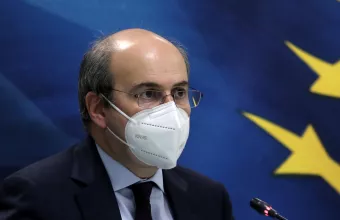 Χατζηδάκης: Υποχρεωτικά self test σε σουπερμάρκετ, λιανεμπόριο - Αναλυτικά οι κατηγορίες και τα πρόστιμα