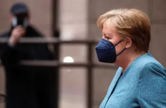 «Ανταρσία» Βερολίνου κατά της Επιτροπής Εμβολιασμού για τους εμβολιασμους παιδιών