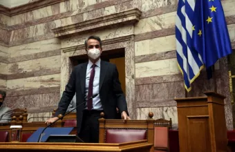 Μητσοτάκης: Έρχεται υποχρεωτικός εμβολιασμός υγειονομικών κι εργαζομένων σε γηροκομεία 