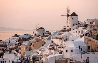 Τουρισμός: Οι Ιταλοί προτιμούν Ελλάδα, και θέλουν COVID free νησιά αλά Ελληνικά