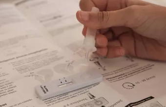 Διευκρινίσεις για self test: Από 7 Ιουνίου τρία τεστ και για τον ιδιωτικό τομέα