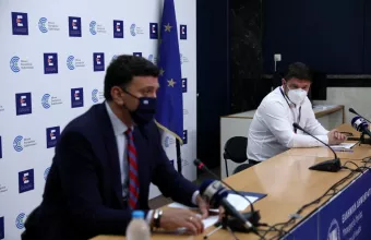 Τι είπαν για τα «προνόμια» των εμβολιασμένων Κικίλιας και Χαρδαλιάς