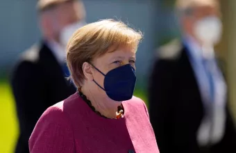 Μέρκελ: 16 χρόνια θητείας - Η διαχείριση πολλαπλαπλών κρίσεων - Η αναφορά στην ελληνική κρίση