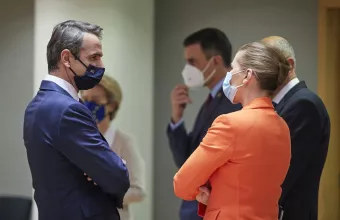 Σε δύο «στρατόπεδα» η Ευρώπη για το Ουκρανικό – Η στάση της Αθήνας 