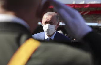 Al Monitor: Το φιλόδοξο, αλλά «ριψοκίνδυνο παιχνίδι» του Ερντογάν με τους Ταλιμπάν