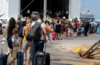 Κορωνοϊός-Θετικότητα: Στο 36% η Μύκονος, στο 25% η Σαντονρίνη