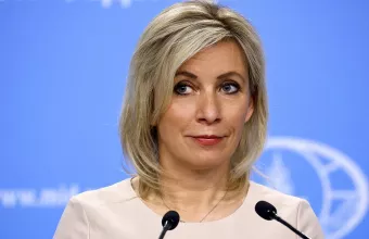 Ζαχάροβα όπως Πούτιν: Θα ήθελα να μάθω πότε θα εισβάλει η Ρωσία φέτος για να πάρω... άδεια