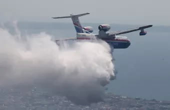 Beriev-200: Η μάχη του «Ρώσου γίγαντα» στην Εύβοια: Συγκλονιστικό βίντεο από το κόκπιτ (PICS)