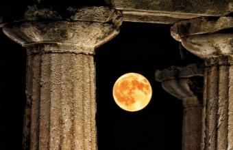 «Φεγγάρι του Κάστορα»: Αντίστροφη μέτρηση για την Πανσέληνο του Νοέμβρη