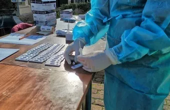 Κορωνοϊός: Απόλυτη κυριαρχία της Όμικρον «δείχνουν» τα νέα στοιχεία για τις μεταλλάξεις