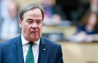 Γερμανία: Συγγνώμη για τα λάθη του ζήτησε ο Άρμιν Λάσετ και επιμένει για «Τζαμάικα»