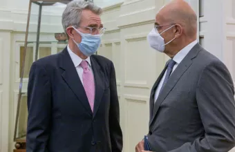 Συνάντηση Δένδια-Πάιατ: Στο επίκεντρο ο στρατηγικός διάλογος Ελλάδας-ΗΠΑ