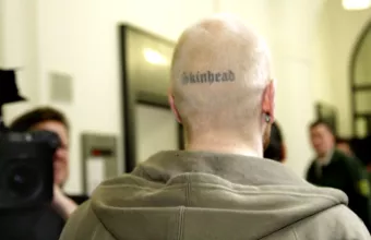 Σάλος στη Γερμανία: Νεοναζιστικό κόμμα ανάρτησε αφίσα «Κρεμάστε τους Πράσινους» (pic) 