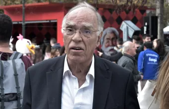 Εξακολουθεί να νοσηλεύεται διασωληνωμένος ο Βασίλης Λεβέντης-Σταθερή προς το θετικό η κατάστασή του