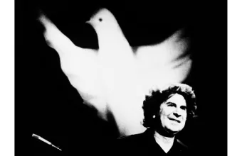 Ο ΣΚΑΪ τιμά τον σπουδαίο Μίκη Θεοδωράκη,απόψε στις 21.00